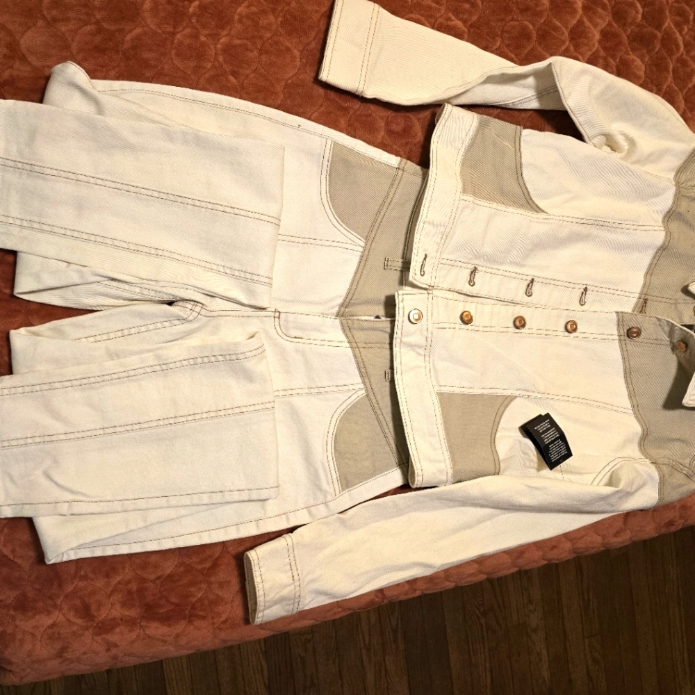 Jean suit